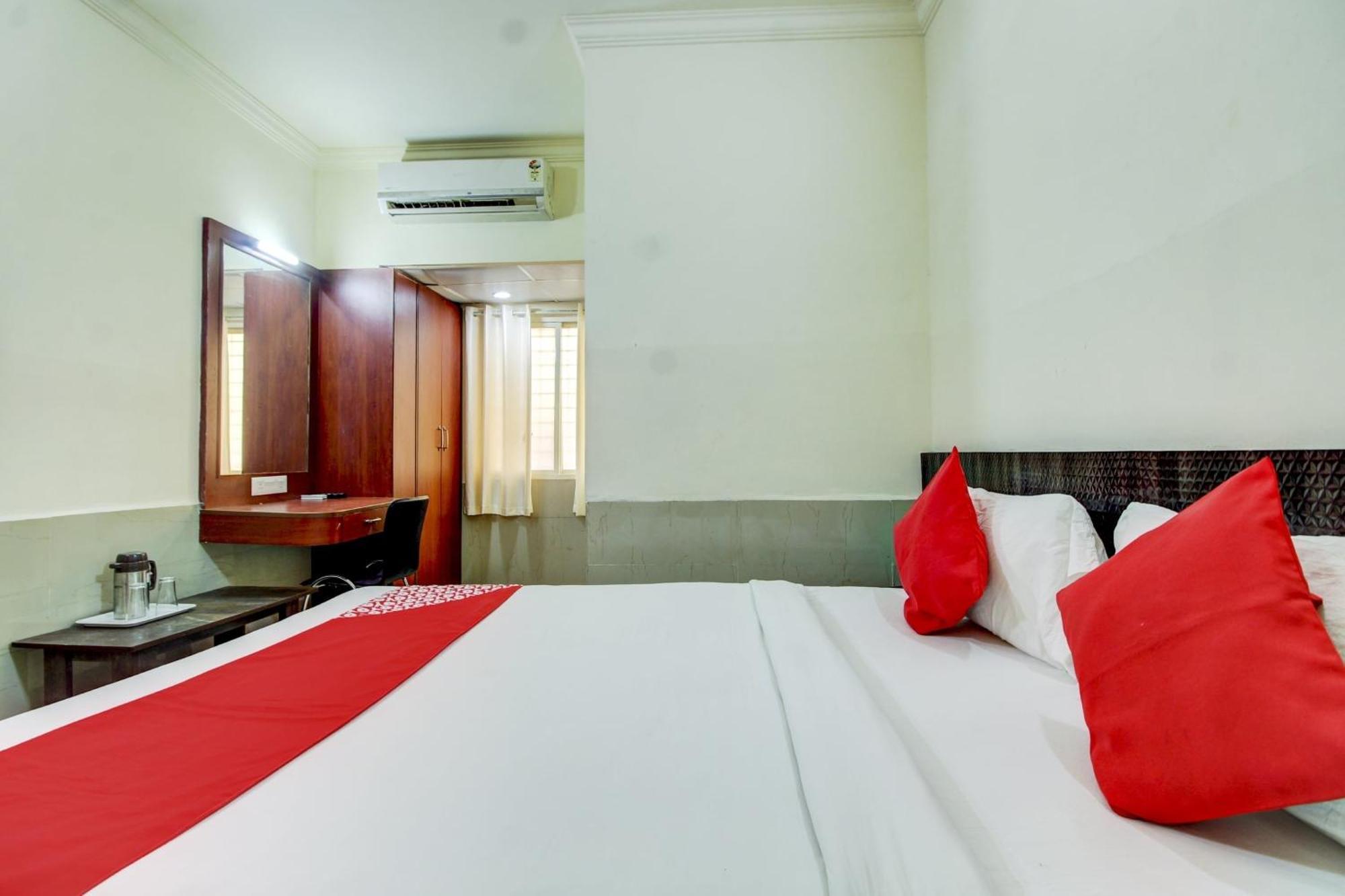 Super Hotel O Nar Comforts Near Ksr Railway Station Bangalore Bagian luar foto
